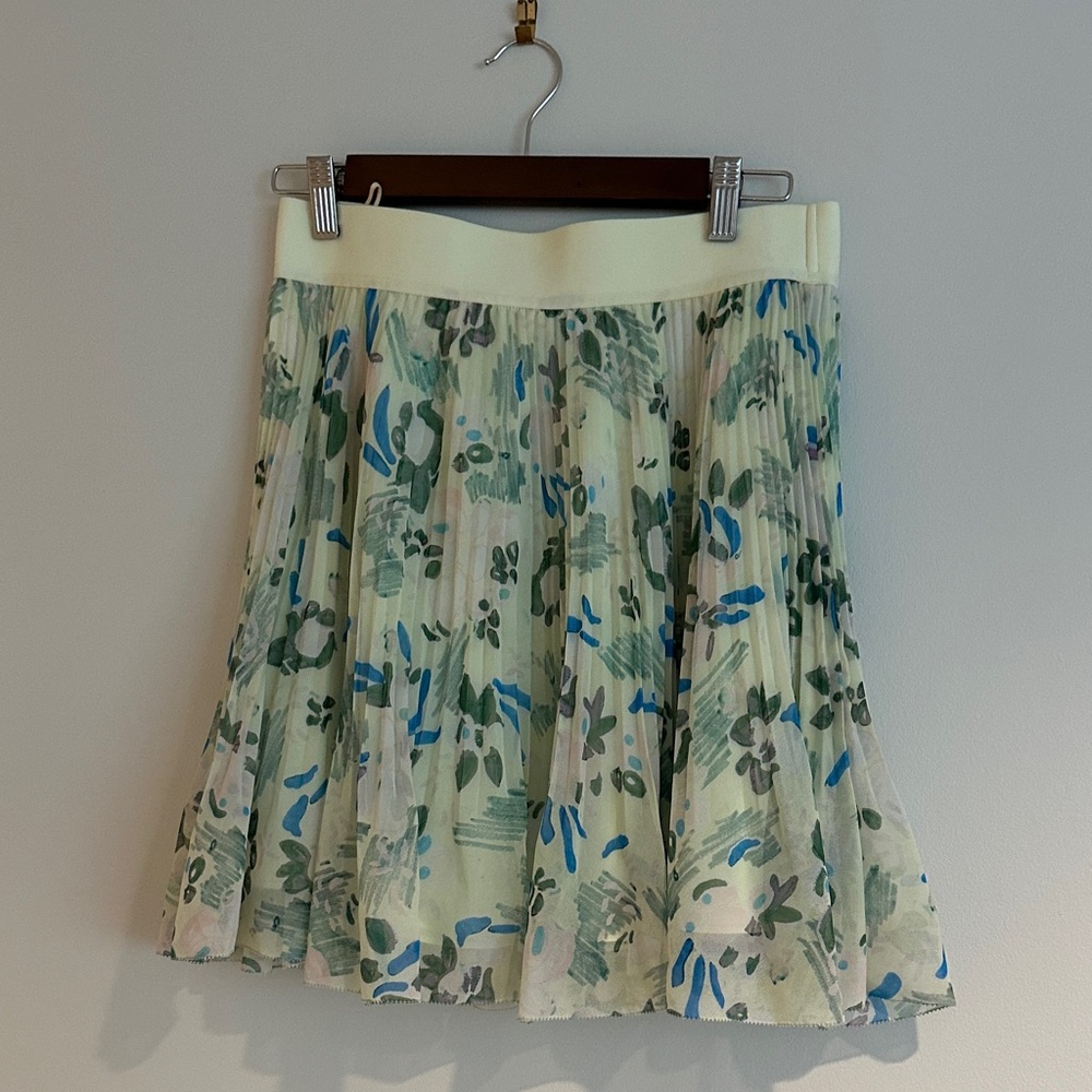 Aritzia Wilfrid Floral Pleated Twirl Skirt short - Cream and Green